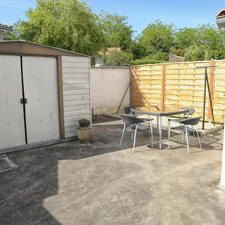 T2 - 28m2 Avec Cour Et Stationnement, Wifi Et Linge Fournis