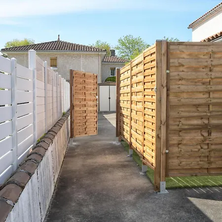 T2 - 28m2 Avec Cour Et Stationnement, Wifi Et Linge Fournis