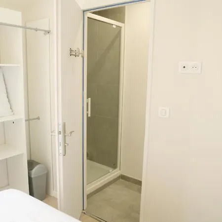T2 - 28m2 Avec Cour Et Stationnement, Wifi Et Linge Fournis * アングレーム