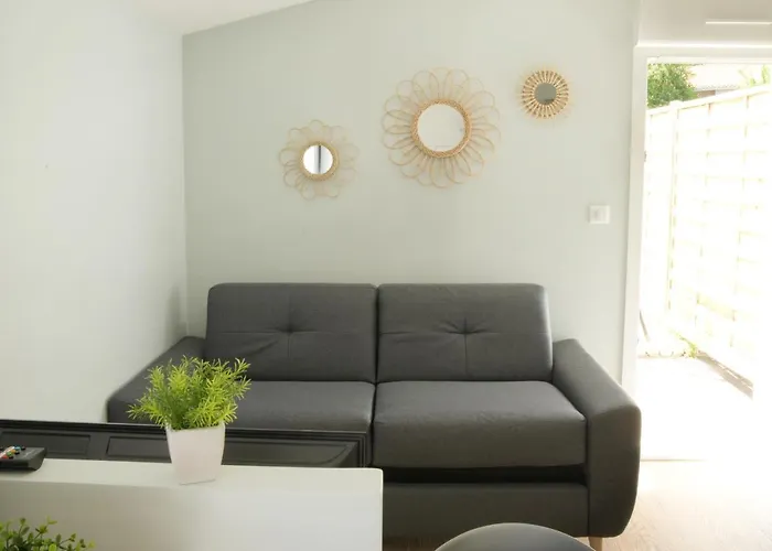 T2 - 28m2 Avec Cour Et Stationnement, Wifi Et Linge Fournis *